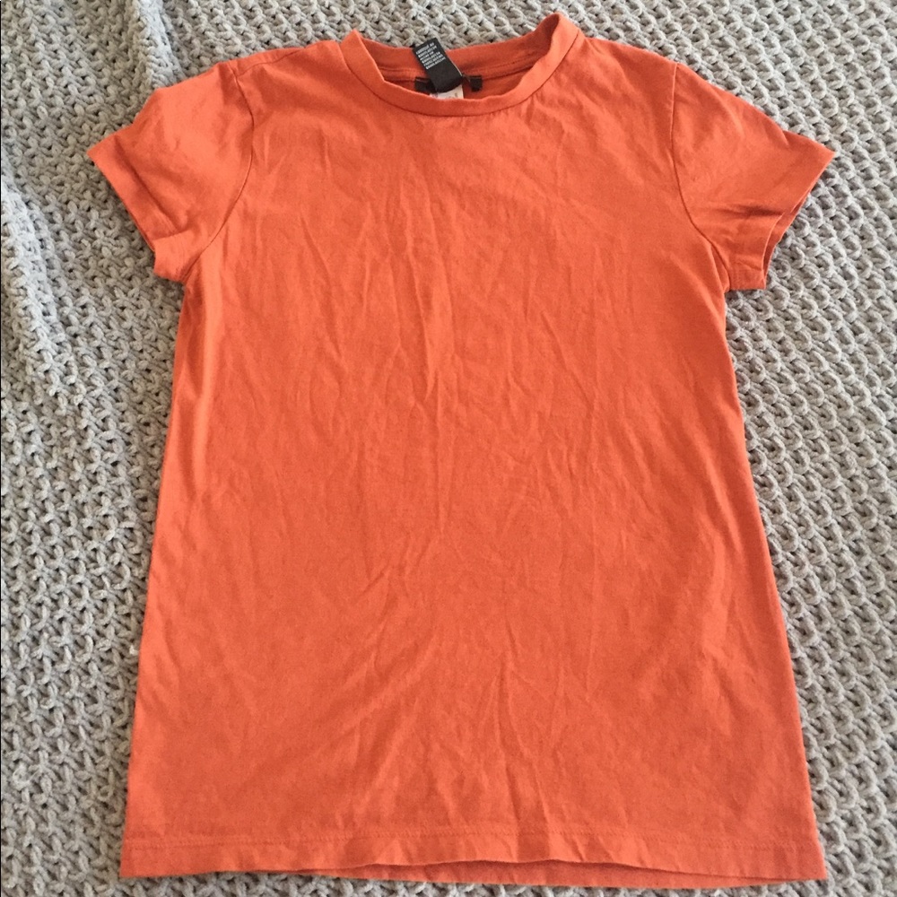 NWOT Forever 21 Basics Tee
